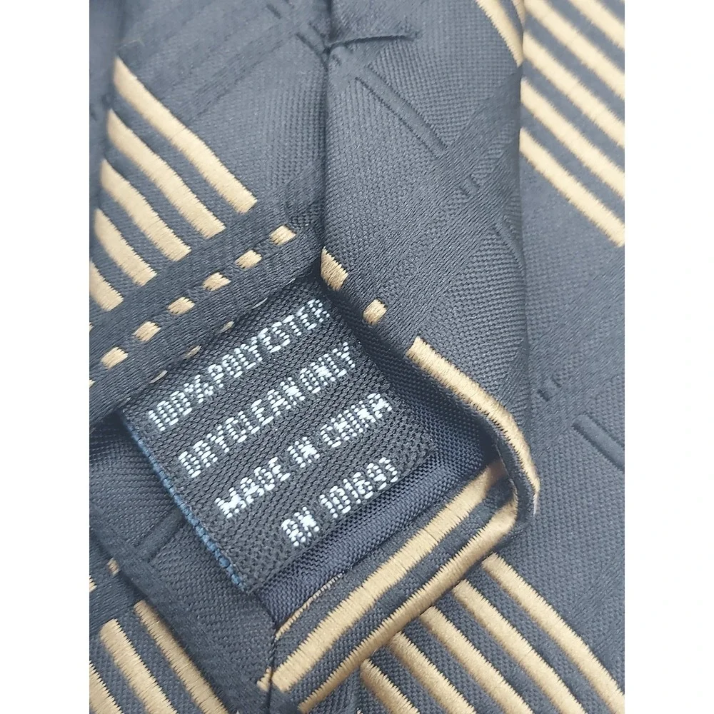 NFL New Orleans Saints Eagles Wings Mens Black Gold Plaid Woven Necktie 5411 NEW